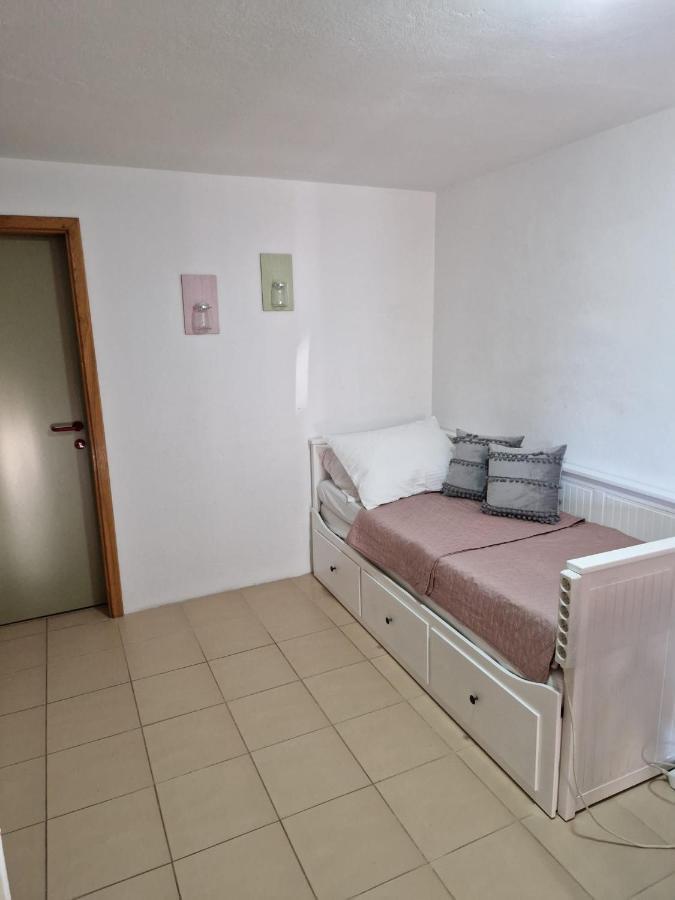 Apartment Misic Rtina Bagian luar foto