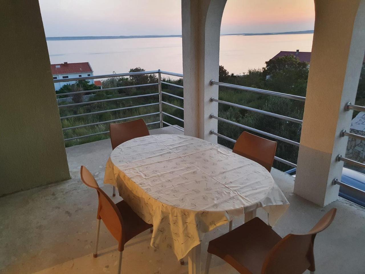 Apartment Misic Rtina Bagian luar foto