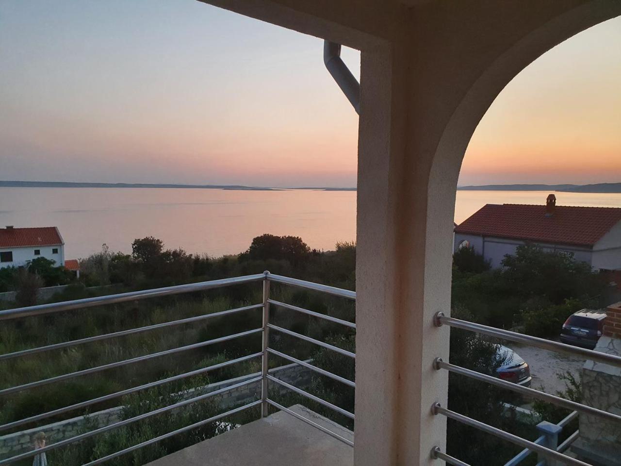 Apartment Misic Rtina Bagian luar foto